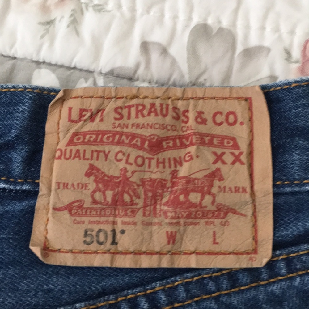 Levi's Vintage 501 Original Medium Wash Blue Jeans